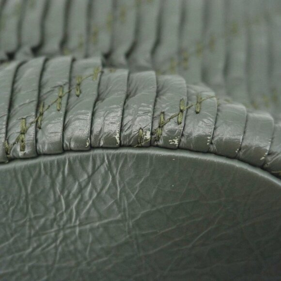 Chanel  Chevron Leather Drawstring Bucket Crossbody Bag Green - Picture 11 of 14